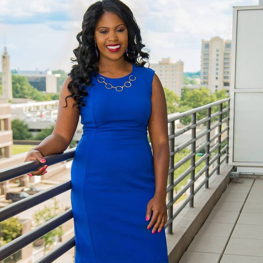 Meet your Posher, Leslie